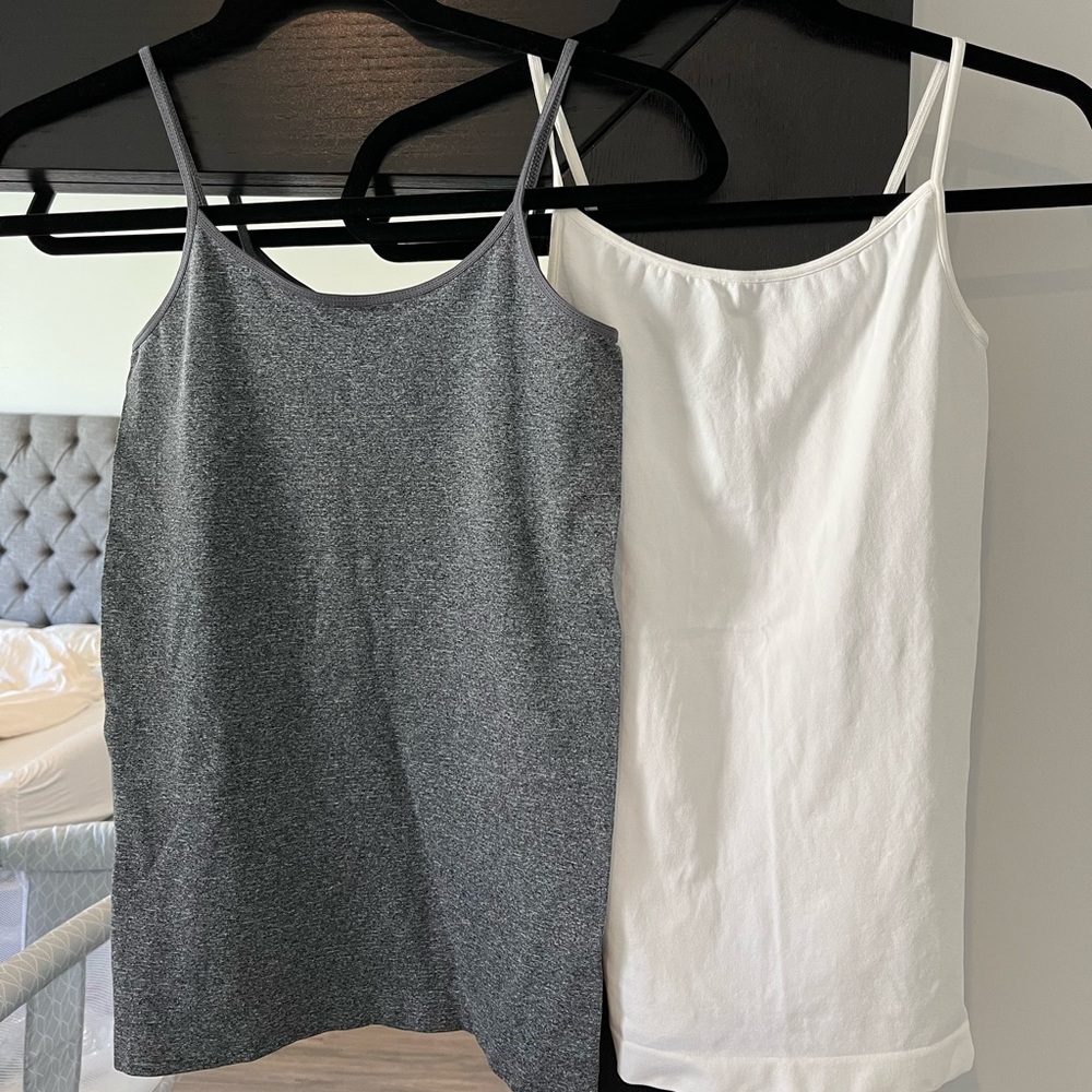 Ingrid & Isabel Maternity Seamless Camis (Both Are Size 1)